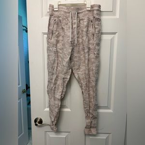 Athleta women’s Cabo tide linen jogger pants